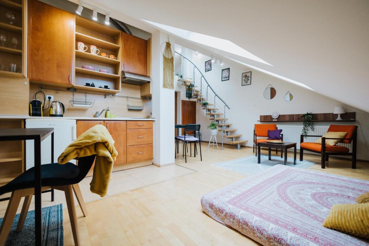 Happynest In Old Town Apartment Krakow Luaran gambar